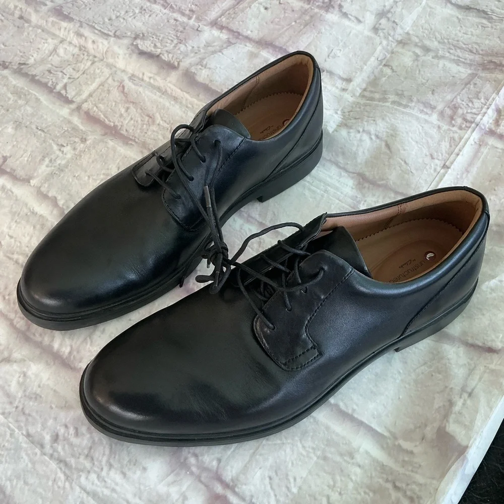 Unstructured By Clarks Black Leather Oxfords Lace Up Men’s With Polished Finish